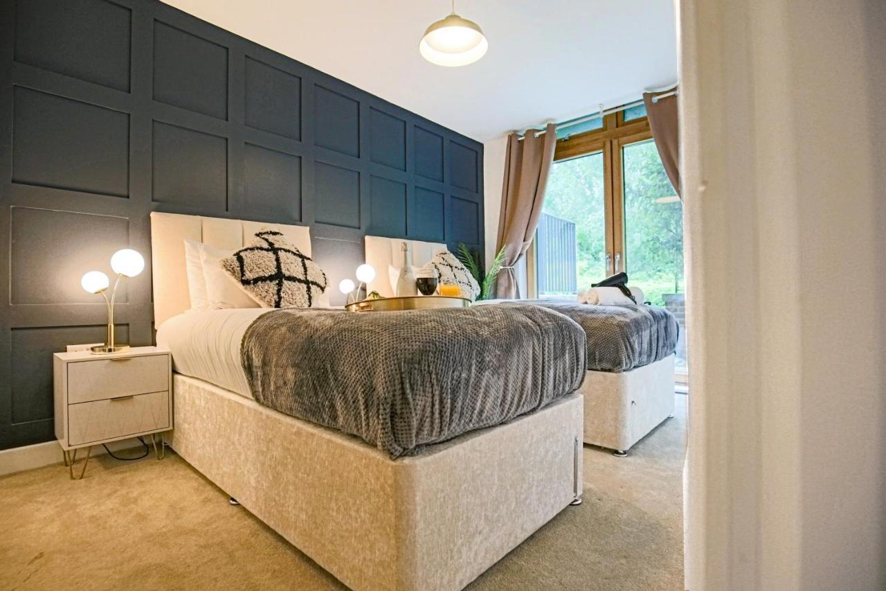 Campbell Park Apartment - City Centre - Free Parking, Balcony, Super-Fast Wifi And Smart Tv With Netflix By Yoko Property Milton Keynes Dış mekan fotoğraf